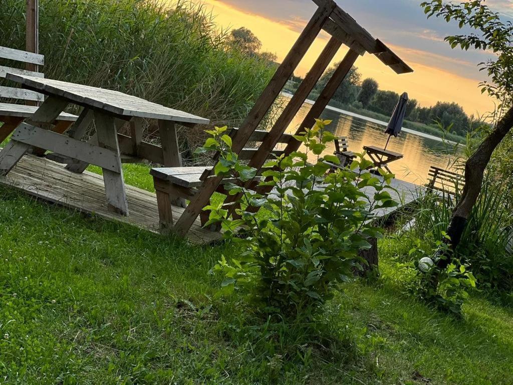 Domek Nad Jeziorem Myślibórz Dış mekan fotoğraf